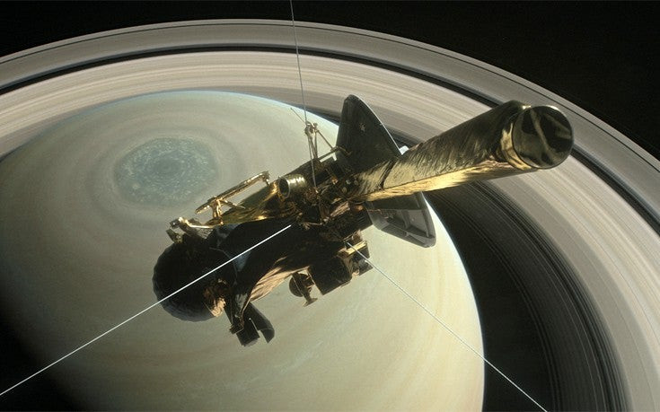 Το διαστημικό σκάφος «Cassini» επιβίωσε από την πρώτη του «βουτιά»